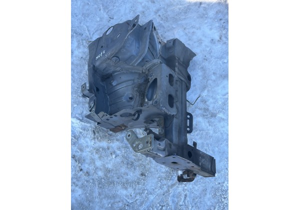 Лонжерон передній правий Renault Megane 3, 641002217R