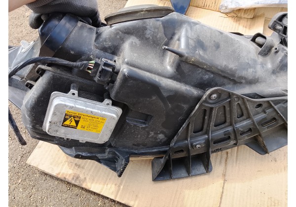 Фара ліва Citroen C4 Picasso Ксенон, 9653564480