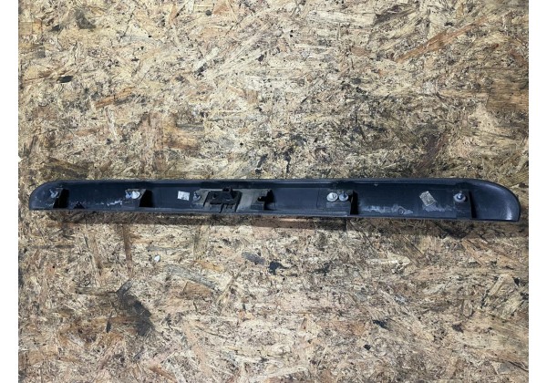Накладка кришки багажника ляди Citroen Berlingo 2, Peugeot Partner 2, 9683111177, 9686354777, 9683111077