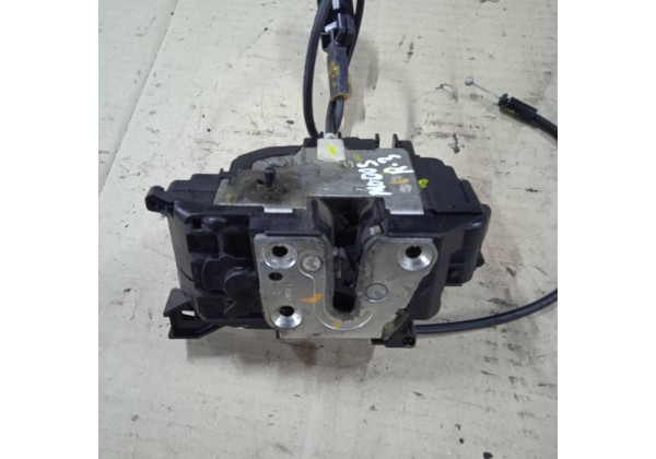 Замок правої задньої дверки електричний Renault Modus, 8200219249, 4 контакта *