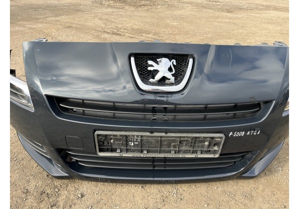 Бампер передній Peugeot 5008 09-13р Код фарби KTGA