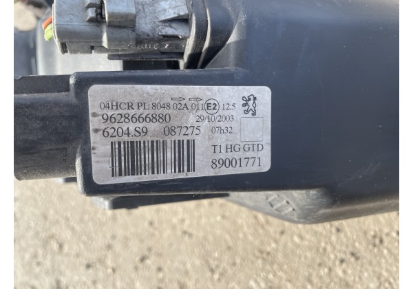 Фара ліва Peugeot 206 2002- (Прозоре скло), 9628666880