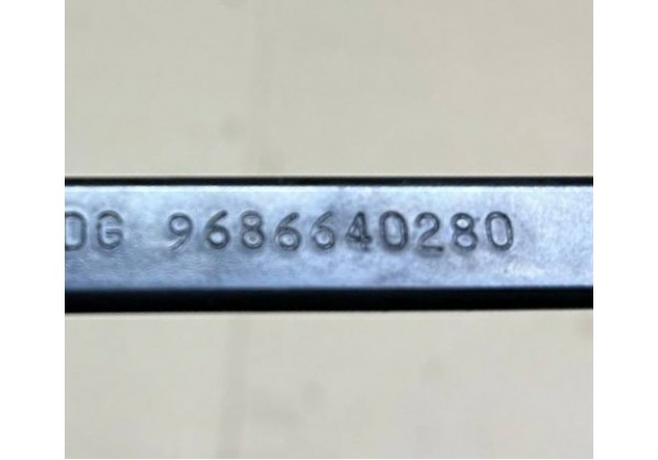 Тримач щітки передній лівий Citroen C4 Picasso, Grand Picasso, 06-13, 6429FR, 9686640280