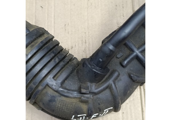 Патрубок повітря Рено Лагуна 2 ,2.0 дці, 8200564342