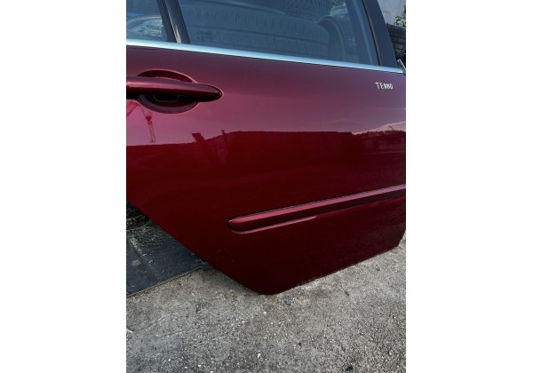 Дверка задня права Renault Laguna III, універсал, код фарби TENND, ціна за голу дверку 