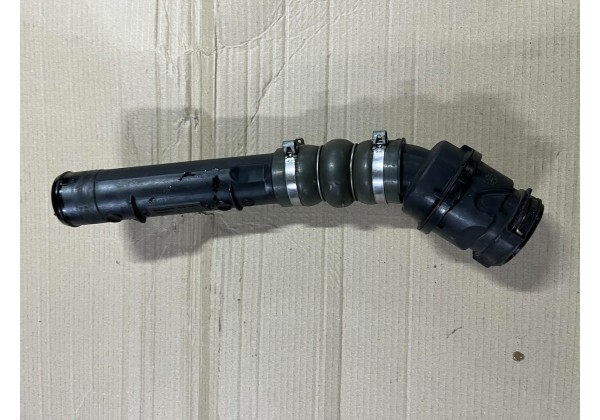 Патрубок інтеркулера правий Renault Megane 3, Scenic 3, 144604607R