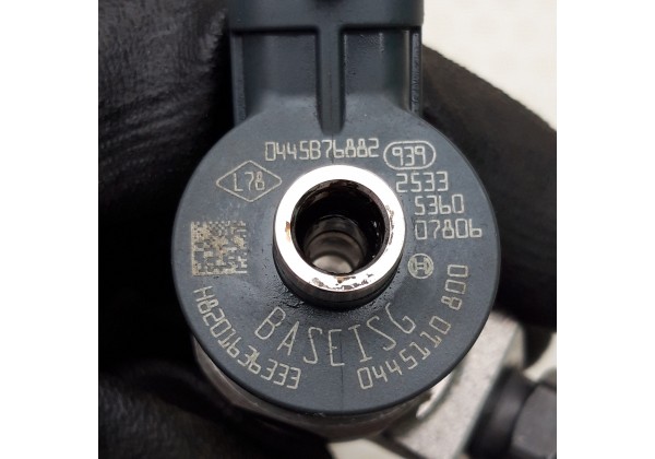 Форсунка дизельна Bosch, Renault 1.5 DCi, Euro-6, 0445110800, 8201636333, пробіг - 20000км.