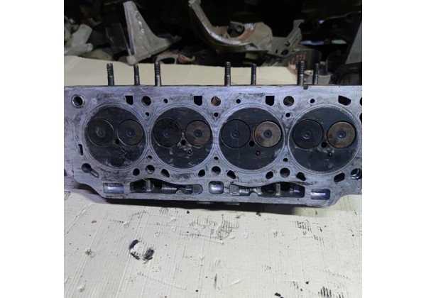 Головка двигуна 1.9 dci F9Q Renault Mégane 3, Scenic 3, некомплектна