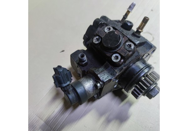 Насос паливний 2.0 ,2.3 dci Renault Trafic 2, Master 3, H8200912103,0445010234,8201024003.