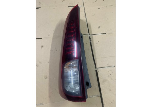Ліхтар задній лівий Renault Espace 4, 8200394722