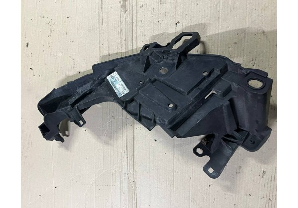 Кронштейн бампера передній правий Renault Megane 3, 13-16, 622225493R