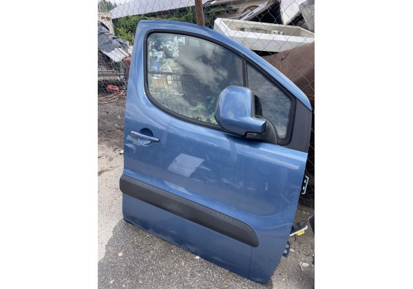 Двері передні праві Citroen Berlingo II, Peugeot Partner II, B9, Код фарби: KGQ, Ціна за голу.