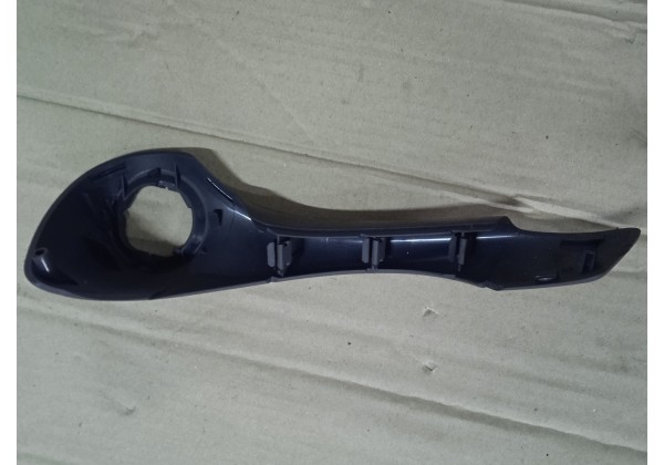 Накладка ручки лівої передньої дверки Renault Clio 3, 8200316977 *