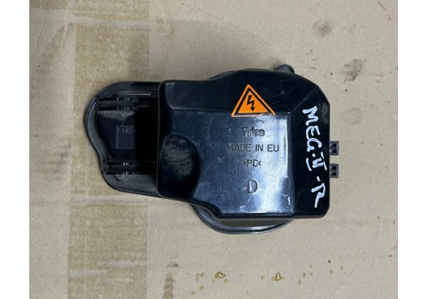 Кришка передньої правої фари лінзованої з ксеноном Renault Megane 2, 02-06, 7701207650