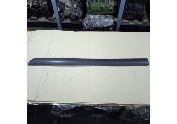 Молдинг лівої здвіжної дверки Citroen C8, Peugeot 807, 1484089077 *