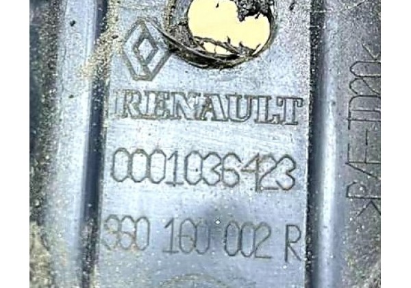 Кронштейн кріплення переднього бампера правий Renault Master 3, 960160002R, 0001036423