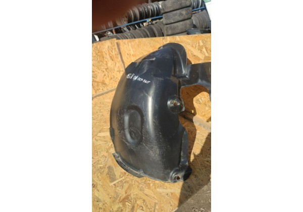 Підкрилок передній правий, передня частина Renault Megane 3, кабріолет, 638446239R
