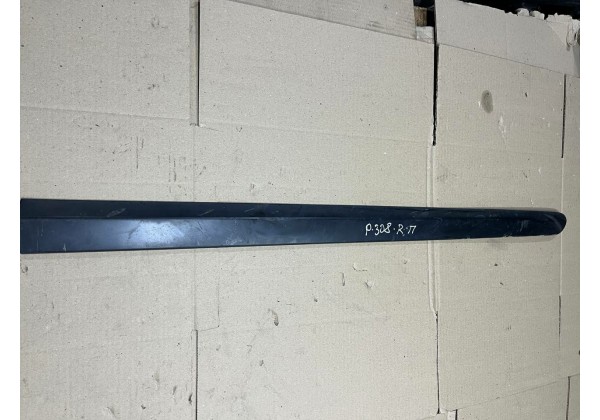 Молдинг передньої правої дверки Peugeot 308, T7, 07-13, SW, HB 5 дв, 8545GE, 8545GC, 9680364480