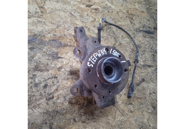Цапфа, поворотний кулак лівий Renault Logan 2, Sandero 2, Sandero Stepway 2, 23зуб, 400155389R, 400157010R